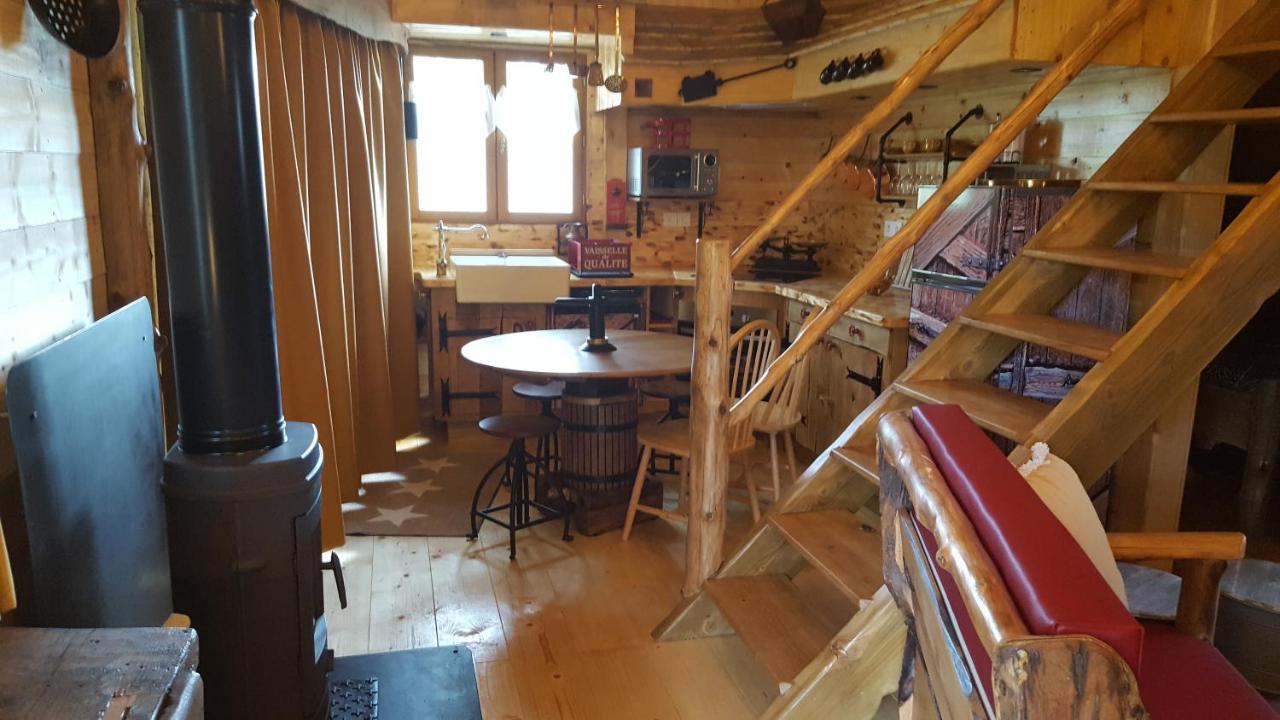 Отель Etangs Du Moulin Suzy Экстерьер фото